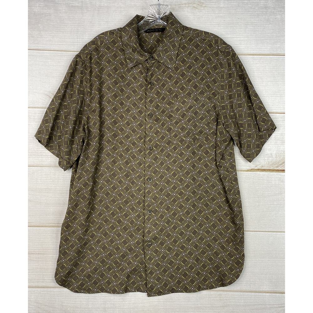 Axist Shirt Mens M Dark Brown Geometric Print Hawaiian Button up Rayon Beach